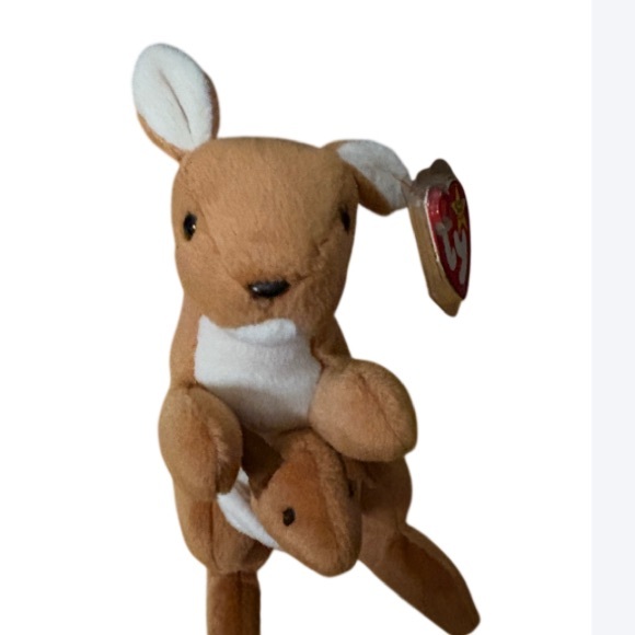 Ty Vintsmage Kangaroo Plush with baby Joey. Brown and White. New with tags. - Picture 2 of 2